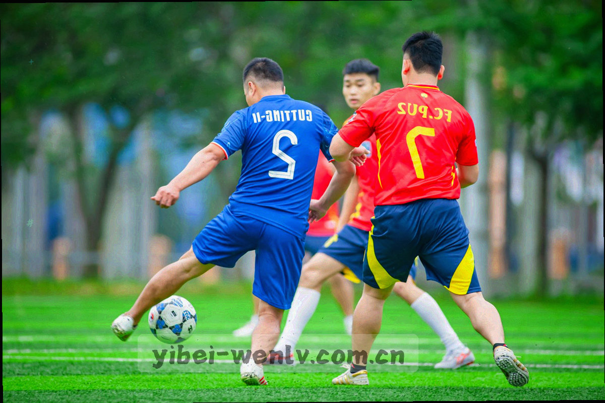 抽象九宫格维度矩阵与等宽数字索引，背景为低透明度高原纹理